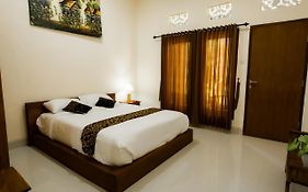 Manda Homestay